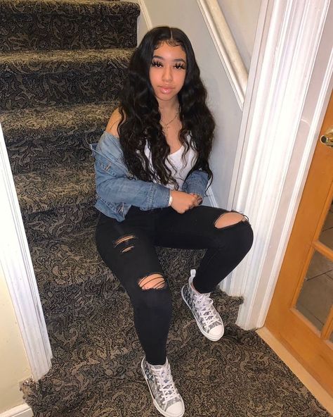 Therealzoeyroźe 💰 on Instagram: “still get fly during quarentine lol” Black Ripped Jeans Outfit Winter, Ripped Pants Outfit, Ripped Jeans Outfit Winter, Black Ripped Jeans Outfit, Ripped Jeans Outfit, Jeans Outfit Winter, Ripped Pants, Black Ripped Jeans, Outfit Winter