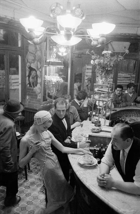 Frank Horvat, Givenchy Hat A, 1958 - Artwork 29264 | Jackson Fine Art Frank Horvat, Life In Paris, Henri Cartier Bresson, Coffee Is Life, Photography Gallery, Paris Photos, Contemporary Photography, Photojournalism, Vintage Photography