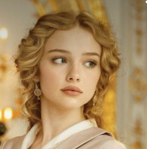 Pale Face Claim, Blond Book Characters, Blonde Princess Face Claim, Character Inspiration Princess, Blonde Medieval Face Claim, Strawberry Blonde Face Claim, Fairy Tale Hairstyles, Blonde Character Inspiration, Face Claims Female Blonde