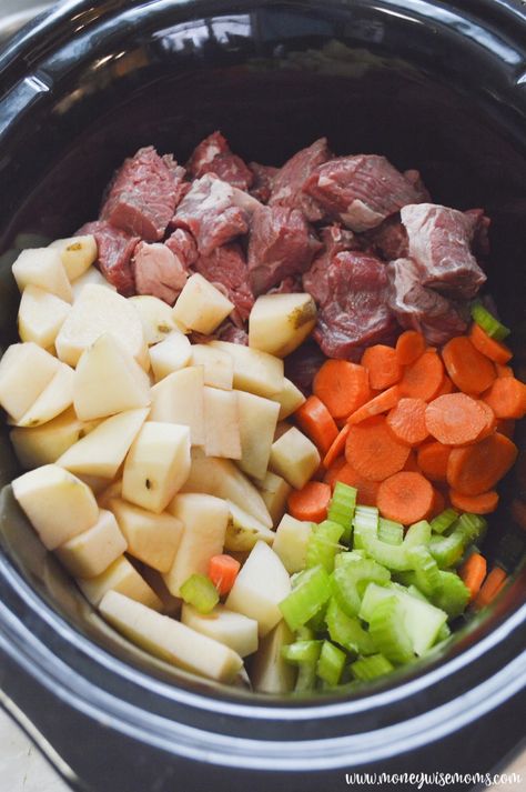 Dinner Recipes Crockpot Beef, Slow Cooker Irish Beef Stew, Roast Soup, Crockpot Beef Stew, Stew Recipes Crockpot, Beef Stew Ingredients, Easy Beef Stew Recipe, Soup Paleo, Hp Sauce