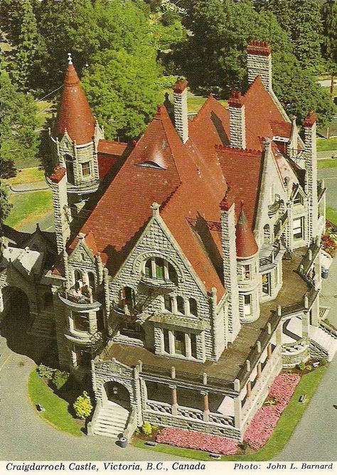 Craigdarroch Castle, Brahms Heelshire, Hatley Castle, Castle House Design, Victoria British Columbia, Victoria B, Old Mansions, Dark Souls Art, Castle House