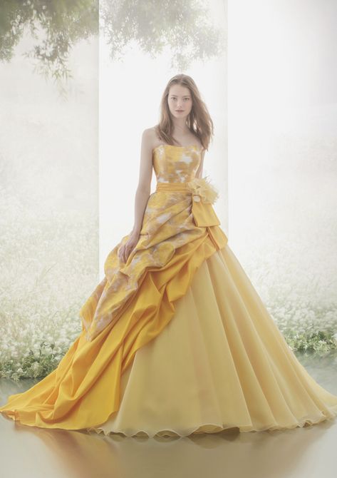 Yellow Ball Gown, Yellow Wedding Dress, Hardy Amies, Yellow Dresses, Fashion Muslim, Unique Prom Dresses, Gowns Prom, Ball Gowns Evening, Fantasy Gowns