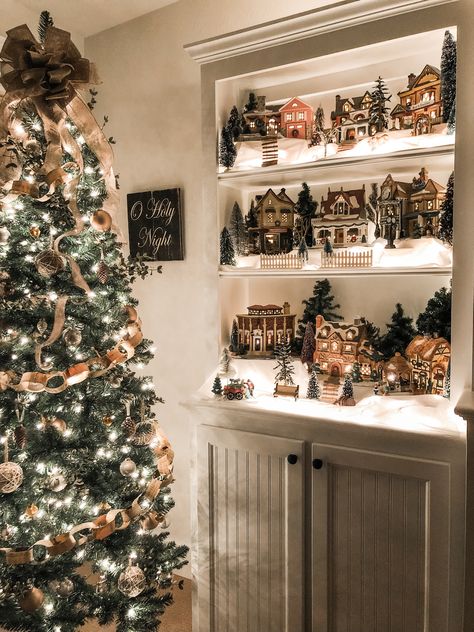 Different Christmas Decor Aesthetics, Christmas Houses Aesthetic, Elegant Classic Christmas Decor, Village Houses Christmas, Christmas Village Home Decor, Christmas Theme House Decor, Classic Christmas Village, Classic Cozy Christmas Decor, Christmas Village Built Ins