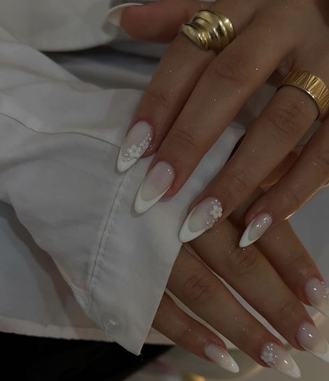 Almond Acrylic Nails Designs, Baby Nails, White Acrylic Nails, Simple Acrylic Nails, Pearl Nails, Almond Acrylic Nails, Vacation Nails, Acrylic Nails Coffin Short, Fire Nails