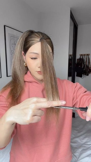 Suzi Tse on Instagram: "Easy way to add some hair layers. Full tutorial on YT. 💕 #butterflyhair #butterflyhaircut #layeredhair #layeredhaircut #diyhaircut #diyhair #diyhairstyle #haircutathome #hairhack #bighairgoals #blowoutstyles #glamhair" Layers At Home Hair Haircuts, Long Layered Hair Diy, Layer Your Own Hair Diy, Butterfly Haircut Before And After, Adding Layers To Medium Hair, Butterfly Haircut Long Hair Diy, Butterfly Haircut Diy Tutorial, Butterfly Cut Tutorial At Home, Butterfly Cut At Home