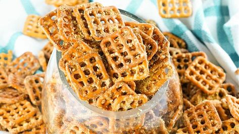 Buttery Recipes, Ranch Pretzels, Pretzel Mix, Mustard Pretzels, Honey Mustard Pretzels, Cinnamon Sugar Pretzels, Simple Appetizer, Pretzels Recipe, Snack Mix Recipes