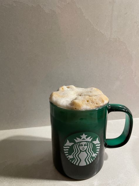 Starbucks Mug Aesthetic, Mug Aesthetic, Starbucks Coffee Mug, Starbucks Mug, Starbucks Mugs, Starbucks Coffee, Coffee Addict, Iced Coffee, Matcha