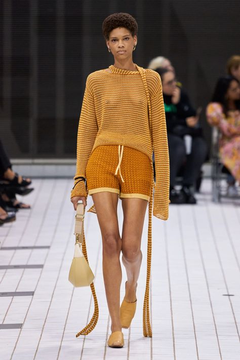 The 9 Definitive Spring/Summer 2022 Bag Trends To Know | British Vogue Rihanna Vogue, Spring Knitwear, Rejina Pyo, 2022 Ss, Fashion Moments, Nice Outfits, Knitwear Fashion, Work Style, Summer Knitting