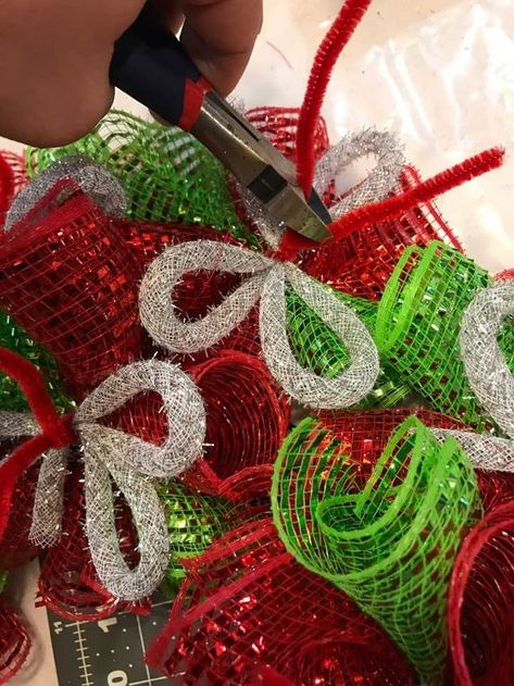 Create a gorgeous christmas wreath on a serious budget with this fabulous in depth tutorial. Your Christmas wreath will be one for the books. #diy #christmas #diychristmas #wreath #jesus #diywreath #wreathtutorial Real Christmas Wreaths, Lego Christmas Ornaments, Christmas Deco Mesh Wreath, Diy Deco Mesh Wreath, Deco Mesh Crafts, Christmas Deco Mesh, Deco Mesh Wreaths Tutorials, Deco Mesh Wreaths Diy, Mesh Wreath Tutorial