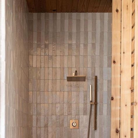 Riad Tile on Instagram: "We’re in the mood for a more subdued color palette this week (sorry, Barbie) and loving the subtle stripes @cm.interiors achieved with our Natural White and Glazed Clay 2x6 Zellige. this outdoor shower looks like the perfect place to try and beat the heat! 📸: @cm.interiors #riadtile #riadtilezellige #zelligenaturalwhite26riadtile #zelligeglazedclay26riadtile #handmade #morocco #zellige #zelligetiles #outdoorliving #outdoorshower #itstoohot #heatwave #stripes #tiledes Zellige Tile Bathroom, Riad Tile, Natural Tile, Striped Tile, House Dream, Apartment Makeover, Zellige Tile, Modern Baths, Guest Bath