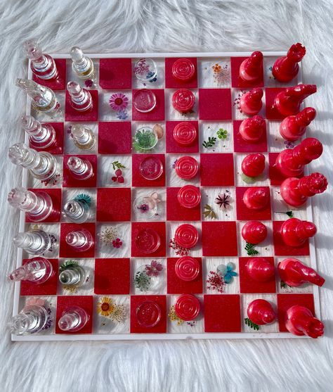 Resin Chess and checkers set red and clear with real flowers one of kind Resin Checker Board Ideas, Chess Resin, Resin Games, Resin Chess Board, Resin Chess Set, Resin Gifts, Chess Boards, Epoxy Art, Mom Keychain