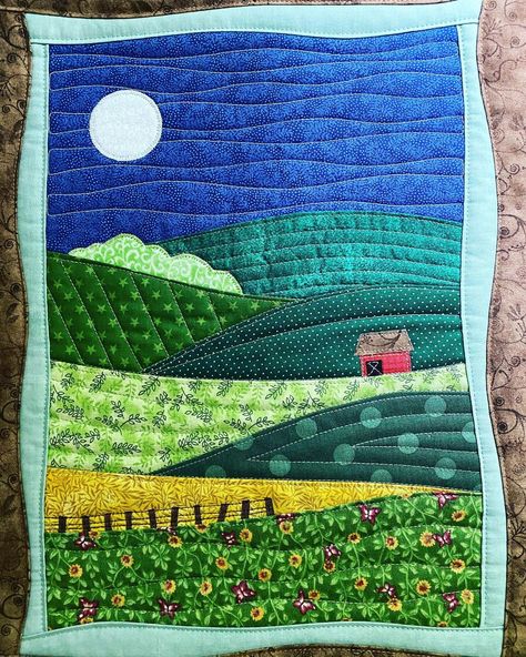 Landscape Fabric Art, Textile Landscapes Fabrics, Art Quilts Inspiration Wall Hangings, Quilted Landscapes Wall Hangings, Textile Projects Ideas, Fabric Landscape Art, Sewing Landscapes, Landscape Quilts Ideas, Scenery Quilts