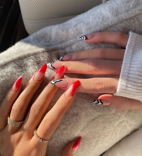 Kendall Jenner Nails, 90s Nails, Kylie Nails, Kylie Jenner Nails, Remove Acrylic Nails, Celebrity Nails, Long Nail Designs, Minimal Nails, By Any Means Necessary