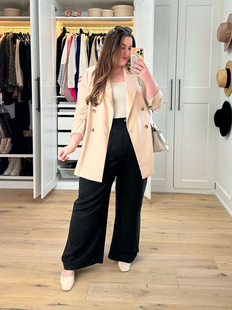 Plus Size Summer Outfits Work, Old Money Midsize, Blazer Plus Size Outfits, Curvy Girl Work Outfits, Plus Size Formal Outfits, Plus Size Blazer Outfits, Fashion Stylist Aesthetic, Diana Dares, Plus Size 2023