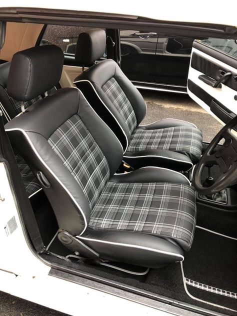 Vw Pointer, Car Seat Upholstery, Car Interior Upholstery, Custom Porsche, Volkswagen Golf Mk1, Vw Mk1, Custom Car Interior, Van Accessories, Racing Car Design