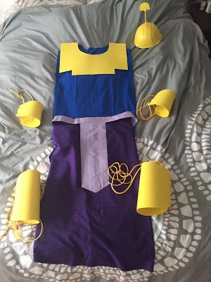 Serendipitous Discovery: Disney Villain Costume DIY Tutorial - Yzma and Kronk Funny Disney Couple Costumes, Yzma And Kronk Costume Diy, Kronk Costume Diy, Yzma Costume Diy, Kronk And Yzma Costume, Disney Villain Costume Diy, Artsy Costumes, Kronk Costume, Yzma Costume