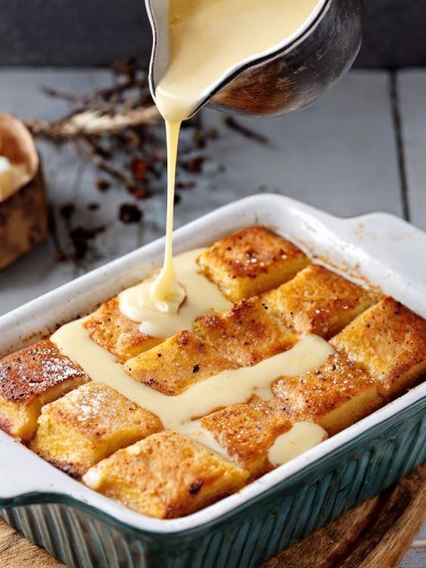 My grandma passed down this recipe, and we continue to make this on the regular. It'll be our fourth time this month Easy Puff Pastry Desserts, Cornbread Pudding, Desert Bars, Best Bread Pudding Recipe, Old Fashioned Bread Pudding, Bread Puddings, Brittle Recipes, Butter Pudding, Boricua Recipes