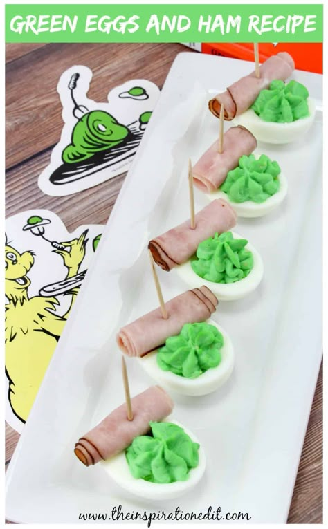 Dr Seuss Food Ideas, Green Eggs And Ham Recipe, Dr Seuss Food, Dr Seuss Snacks, Dr Seuss Party Ideas, How To Make Green, Ham Breakfast, Dr Seuss Crafts, Dr Seuss Birthday Party