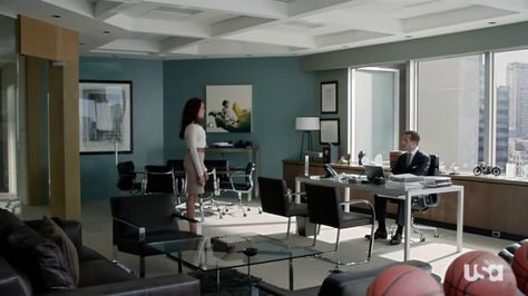 Harvey Specter's office, finally an office big enough for your balls... Harvey Specter Style, Law Office Design, Office Furniture Layout, Cheap Office Furniture, Cute Furniture, Harvey Specter, Office Set, The Desk, Furniture Layout