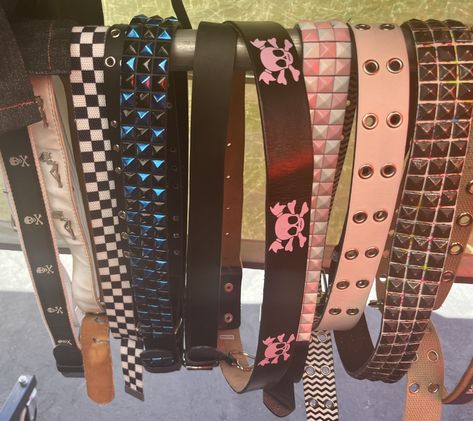 Early 2000s Belts, Early 2000s Hot Topic, Layered Belts Emo Outfit, Early 2000s Pop Punk Aesthetic, Hot Topic Belts, Layered Belts Emo, Emo Belt Outfit, Hot Topic 2000s, Emo Items