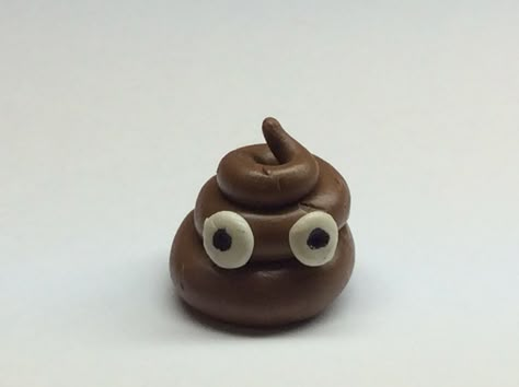 Clay poop emoji by Potter Pines same size as flowerpot clay figure (penny) Plasteline Figures, Clay Little Figures, Easy Clay Ideas Step By Step, Play Dough Figures, Modeling Clay Ideas Step By Step, Clay Couple Ideas, Easy Clay Figures, Modeling Clay Ideas Easy, Cute Clay Figures Easy