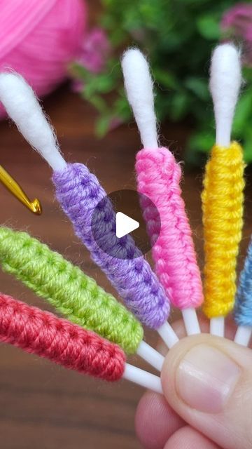 Fabric Yarn Crochet Projects, Diy Easy Crochet Projects, Craft Loops Projects, Sew Useful Things, Diy Crochet Flowers Easy, Yarn Ideas Projects, Sewing For Kids Projects, Things To Make With Yarn Easy, Cute Yarn Crafts