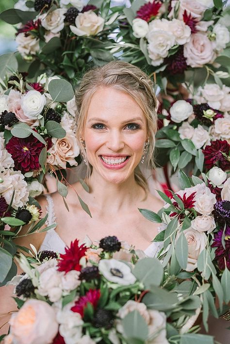 Bride And Bridesmaid Pictures Wedding Photos Bouquets, Bridesmaid Bouquet Bride Photo, Bride Surrounded By Bouquets, Wedding Photo Bouquet, Bridesmaid Bouquet Photos, Wedding Family Picture Ideas, Wedding Photo Musts, Bridesmaid Pictures Ideas, Bride With Bouquet Photo Ideas