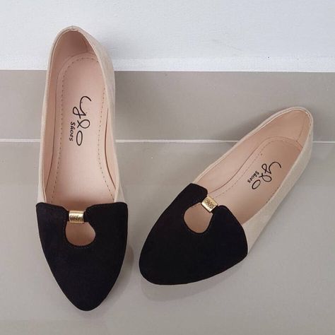 Stylish Shoes Heels, Classic Shoes Women, Church's Shoes, Ladies Office, Office Shoes Women, Pretty Sandals, Trending Womens Shoes, Flats Shoes Comfortable, Fashion Shoes Heels