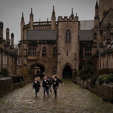 Dark Academia School, Private School Uniforms, Boarding School Aesthetic, Dark Academia Aesthetic Wallpaper, Hufflepuff Aesthetic, Night School, Dark Academy, Aesthetic Dark Academia, Dark Images