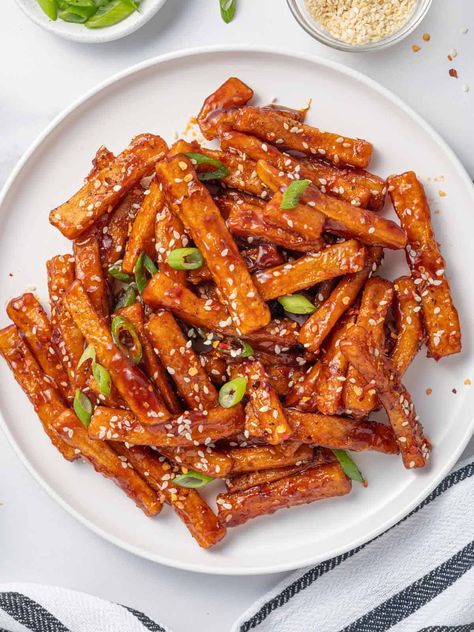 Honey Chili Potatoes, Honey Chilli Potato Recipes, Chilli Potato Recipes, Freeze French Fries, Fries Business, Chili Potato, Sweet Potato Chilli, Fries In Air Fryer, Fries Potatoes