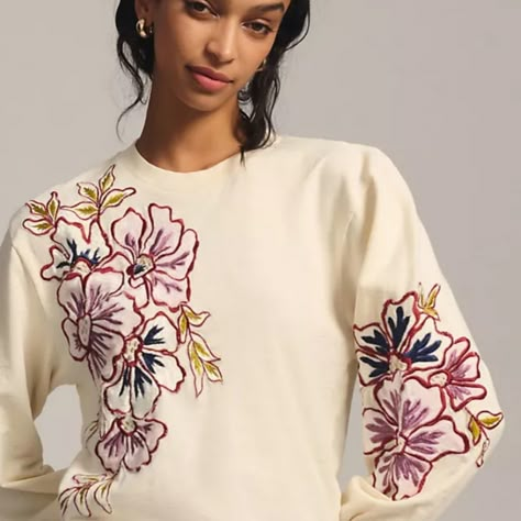 Beautiful, Nwot Anthropologie Cotton Sweater. Absolutely Beautiful And Unique. Feel Free To Ask For Any Pictures Or Measurements! Applique Sweatshirt, Pola Bordir, Denim Maxi Dress, Fashion Top Outfits, Embroidery Blouse Designs, Embroidered Sweater, Embroidery Fashion, Floral Applique, Hand Embroidery Designs