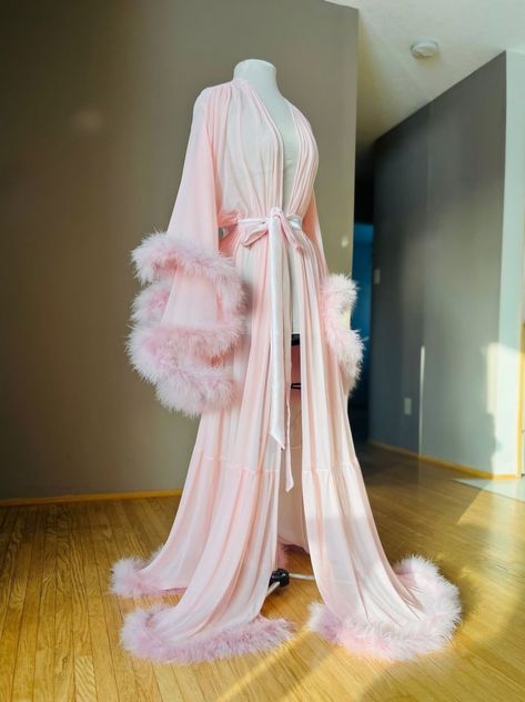 Husband Killer Robe, Pink Robe With Fur, Pink Fluffy Robe Aesthetic, Fluffy Dressing Gown Aesthetic, Oakley Core, Long Robes For Women, Marabou Robe, Fur Aesthetic, Gown Aesthetic