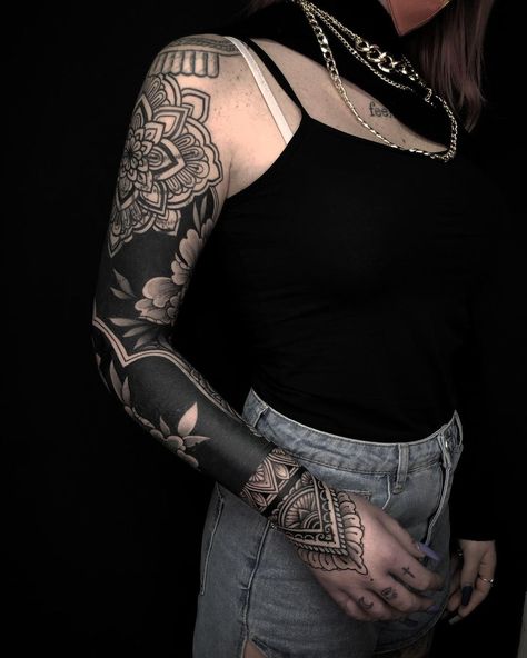 Blackout Sleeve With White Ink, Partial Blackout Tattoo Sleeve, Black Out Mandala Tattoo, Feminine Blackout Tattoo, Black Out Tattoo Women, Black Out Sleeve Tattoo Women, Blastover Tattoo Sleeve, Negative Space Blackout Tattoo, Black Out Cover Up Tattoo