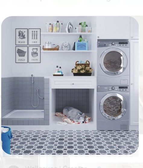 Utility Room Ideas For Dogs, Garage With Laundry Room, Laundry Room And Dog Wash, Laundry Room For Dogs, Utility Washing Area, Utility With Dog Wash, Fancy Laundry Room Ideas, Dog Utility Room, Dog Wash In Laundry