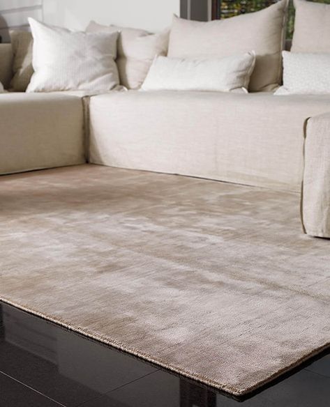 Big Weekend Sale save up to 70 % off Light Pink Carpet, Carpets Living Room, Living Room Hall, Viscose Rug, Pink Carpet, Weekend Sale, Luxury Rug, High Quality Furniture, Hand Loom