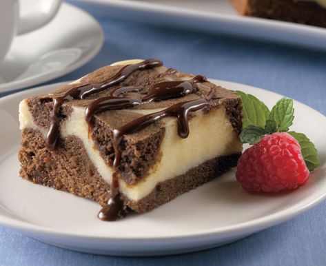 Brownie Ice Cream Cake, Daisy Sour Cream, White Brownies, Daisy Brand, Vegan Steak, Best Chocolate Desserts, Brownie Ice Cream, Slow Cooker Desserts, Chocolate Cheese