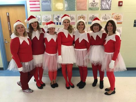 We've Never Seen A School Rock Halloween Like This - WeAreTeachers Christmas Movie Dress Up Ideas, Christmas Movie Characters Costumes Diy, 2022 Christmas Outfit, Christmas Character Costumes, Christmas Costumes Diy, Diy Christmas Outfit, Ugly Christmas Sweater Outfit, Christmas Movie Characters, Outfit Ideas 2022