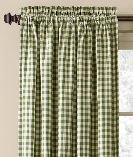 Green Kitchen Curtains, Cortinas Country, Cabin Curtains, Gingham Curtains, Mountain Cabin Decor, Kitchen Curtains And Valances, Farmhouse Kitchen Curtains, Cafe Curtains Kitchen, Country Style Curtains