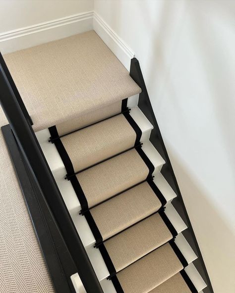 Wonderful install but @jh_carpet_fitter. They fitted our Jubilee Stairrods with a Bespoke Landing & Stair Runner. ✨ Carpet -… | Instagram Stair Runner Top Step, Stair Runner With Carpet Landing, Hallway Stairs Carpet Runner, Stair Runner Into Hallway, Runner Stairs And Landing, Stair Runner Narrow Stairs, Carpeted Hallway Ideas, Basement Stairs With Runner, Stairs Runner Landing