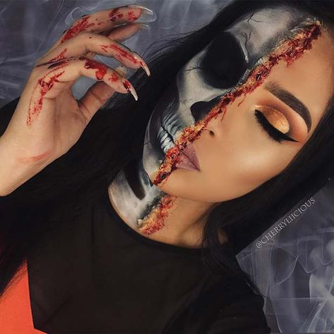 43 Cool Skeleton Makeup Ideas to Try for Halloween | Page 4 of 4 | StayGlam Cool Skeleton Makeup, Half Skeleton Makeup, Skeleton Makeup Ideas, Make Up Contouring, Skull Face Paint, Makeup For Halloween, Toy Story Halloween, Perfect Contour, Cool Skeleton