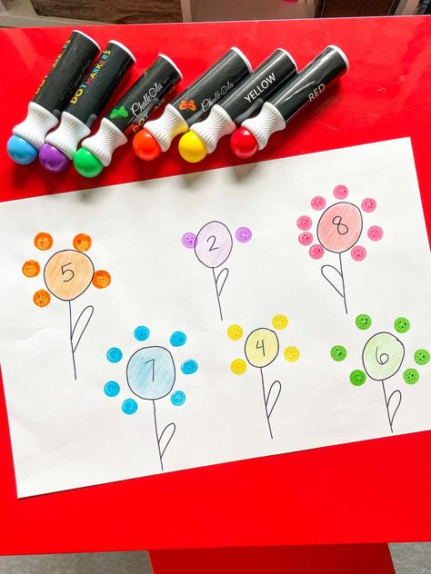 Spring Preschool Activities, Dot Marker Activities, Homeschool Preschool Activities, Preschool Planning, Toddler Arts And Crafts, Spring Preschool, Preschool Arts And Crafts, Daycare Activities, Preschool Art Activities