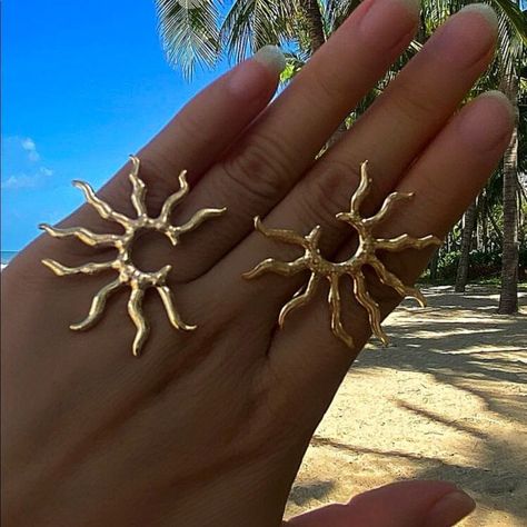 Unbranded Ships Out Next Day Packed With Care Price Firm Ear Drop, Sun Design, Hot Miami Styles, Earring Trends, Sun Designs, Gold Sun, Love Culture, Watches Women Fashion, Jewelry Inspo