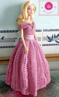 crochet barbie princess gown, free pattern. Barbie Crochet Gown Free Pattern, Free Barbie Crochet Patterns English, Barbie Doll Crochet Patterns Free, Crochet Doll Dresses, Free Crochet Barbie Clothes Patterns, Crochet Doll Dress Pattern, Crochet Barbie Doll Clothes Free Pattern, Crochet Barbie Clothes Patterns Free Easy, Free Crochet Barbie Clothes