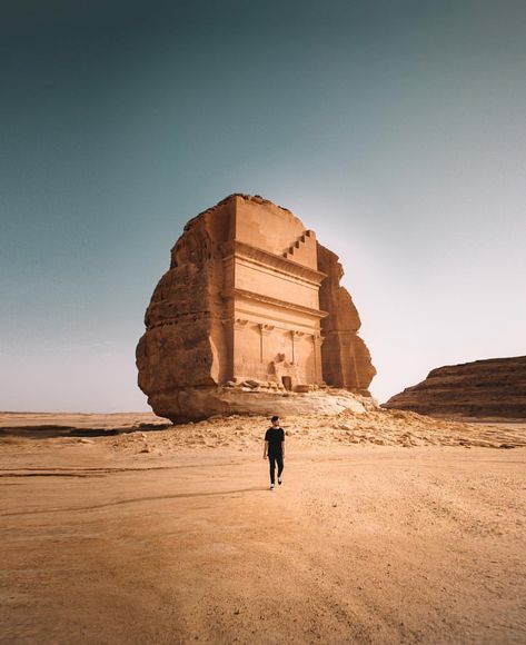 Discover Earth (@discoverearth) в Instagram: «This ancient archeological site in Saudi-Arabia is called Mada’in Saleh and dates back as far as…» Travel Style Airport, Travel Words, Canada Road Trip, Epic Journey, Archaeological Site, Incredible Places, Ireland Travel, Travel Insurance, Saudi Arabia