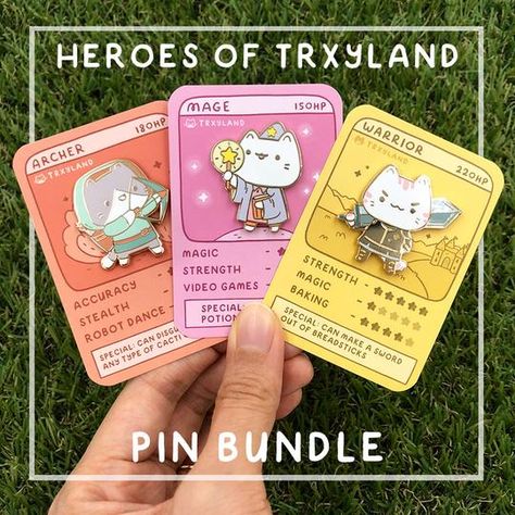 Pin Card Design, Artist Card Design, Cute Trading Cards, Merch Ideas For Artists, Artist Alley Merch Ideas, Game Card Design Ideas, Artist Alley Merch, Cute Stamps Design, Cute Merch Ideas