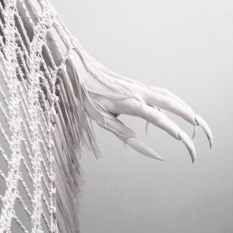 Nona Limmen, A Darker Shade Of Magic, White Dragon, Throne Of Glass, Dark Shades, The Villain, White Aesthetic, Facebook Instagram, Steven Universe