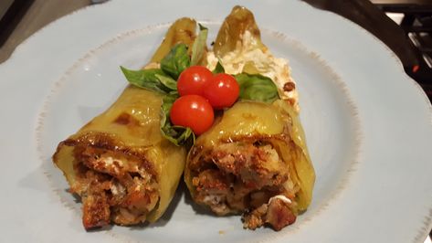 Italian Stuffed Cubanelle Peppers Stuffed Italian Frying Peppers, Sausage Stuffed Cubanelle Peppers, Stuffed Cubanelle Peppers, Canned Peppers, Italian Peppers, Cubanelle Pepper, Fried Peppers, Pepper Recipes, Banana Peppers