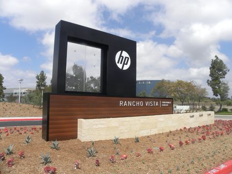 10 Innovative Landmark & Monument Sign Ideas | ID Signsystems Landscape Signage, Factory Entrance, Resort Signage, Car Warehouse, Monument Signage, Corporate Signs, Entrance Signage, Wayfinding Signage Design, Architectural Signage