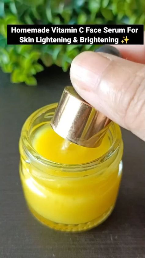 Diy Vitamin C Serum, Vitamin C Facial, Natural Skin Care Ingredients, Face Skin Care Routine, Clear Healthy Skin, Natural Skin Care Remedies, Diy Skin Care Routine, Natural Face Skin Care, Diy Kosmetik