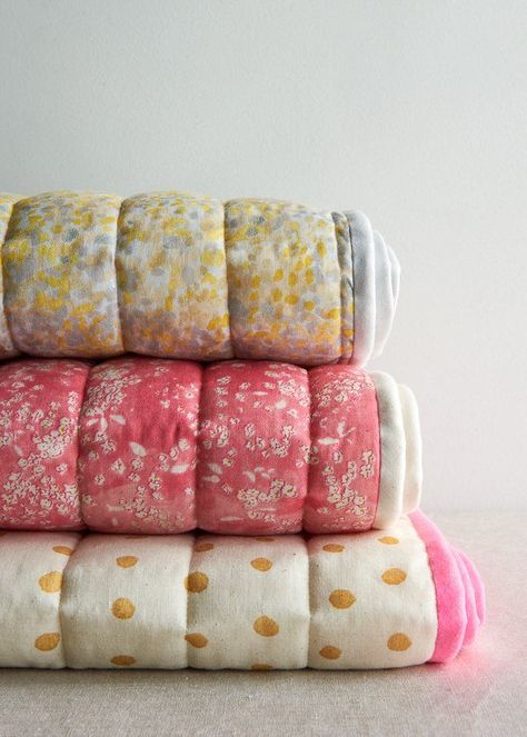 Pure + Simple Quilted Blankets | Purl Soho Quilted Blankets, Diy Sewing Gifts, Quilt Modernen, Diy Bebe, Jelly Rolls, Purl Soho, Costura Diy, Blanket Diy, Quilt Baby